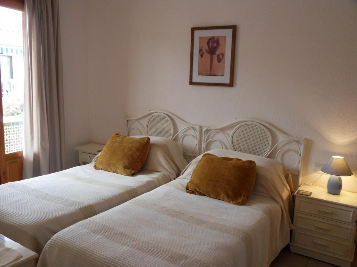 Apts Burriana Nerja Exterior foto